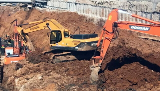Разработка котлована экскаватором под фундамент в Гудермесе — цена от 2646 руб. | 2Землекопа-Гдр